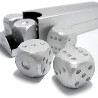 Luxusné hliníkové hracie kocky