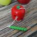 Drevená hračka - červík v jablku