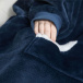 Teplá mikinová deka - modrá